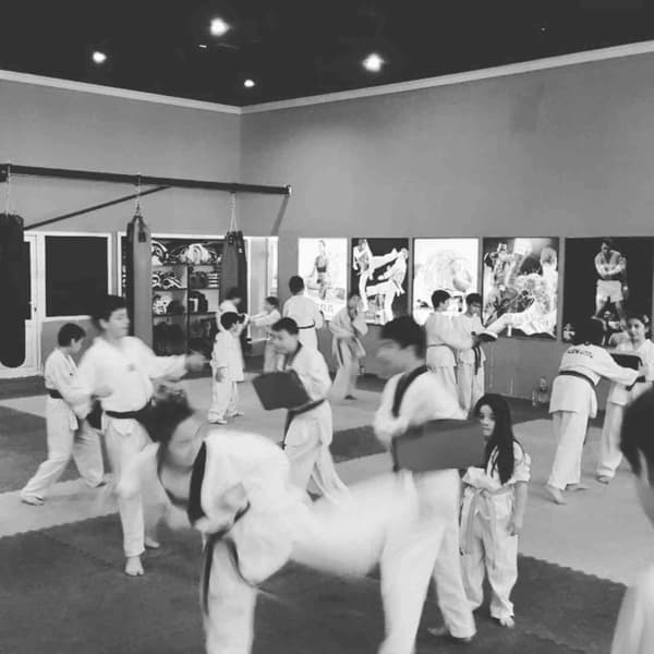 İkra Spor Kulübü - Fitness - 12. Fotoğraf İkra Spor Kulübü - Fitness - 12. Fotoğraf