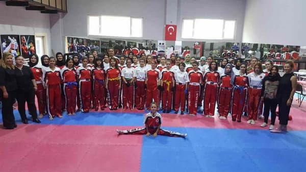 İkra Spor Kulübü - Fitness - 4. Fotoğraf İkra Spor Kulübü - Fitness - 4. Fotoğraf