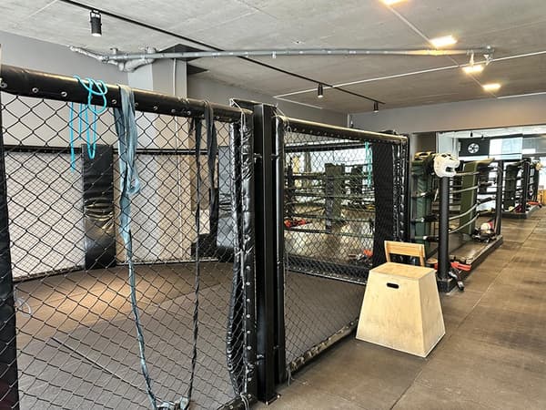 Red Gym Fight - 2. Fotoğraf Red Gym Fight - 2. Fotoğraf